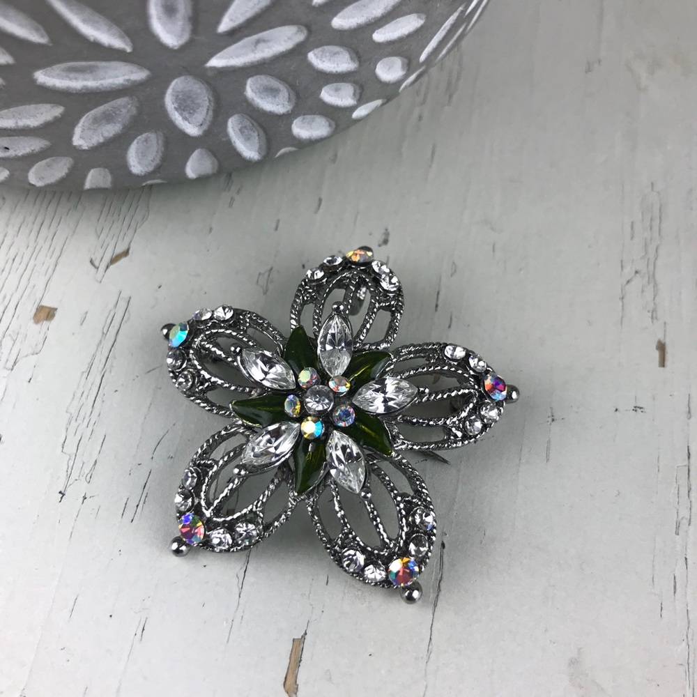 Floral Bling Pin Pendant - Rhinestone crystal